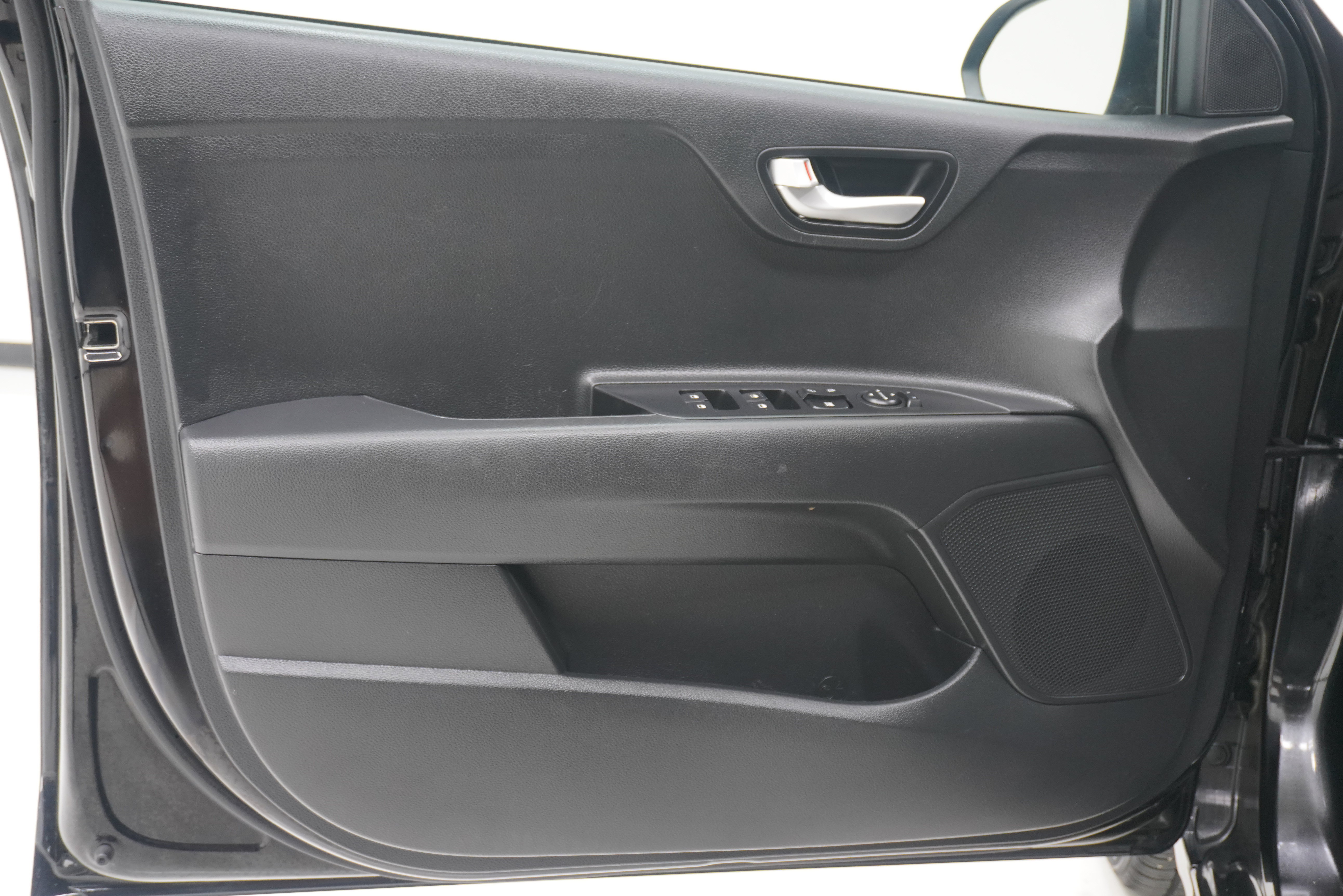 Used 2023 Kia Rio S FWD image 9