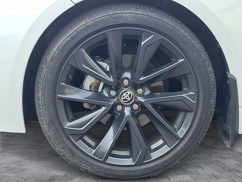 Used 2023 Toyota Corolla SE w/ SE Premium Package FWD image 8