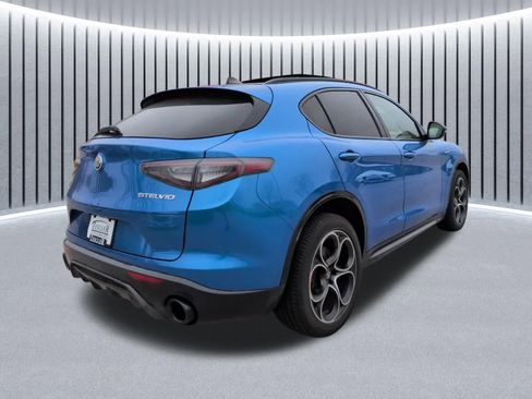 Used 2024 Alfa Romeo Stelvio Veloce AWD/4WD image 8
