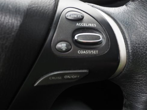 Used 2020 Nissan Pathfinder SL w/ Cargo Package image 25