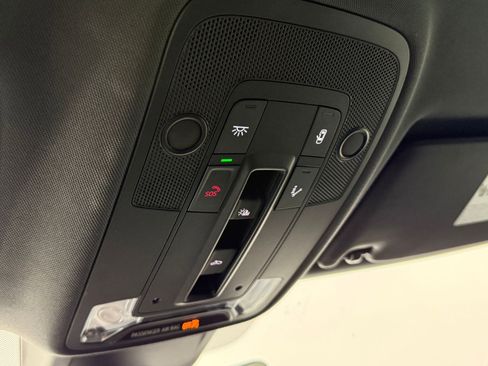 Used 2025 Audi Q3 2.0T Premium w/ Convenience Package image 30