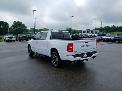 Used 2025 RAM 1500 Laramie w/ Sport Appearance Package AWD/4WD image 6