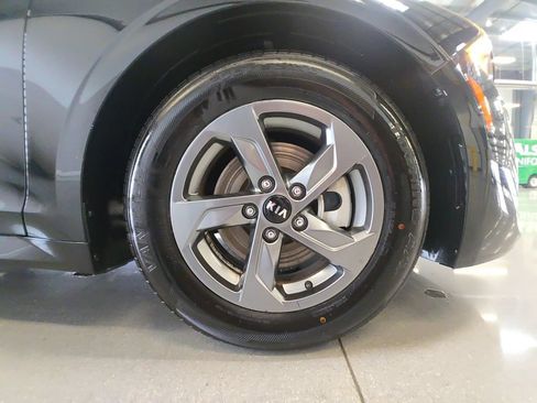 Used 2021 Kia K5 LXS FWD image 28