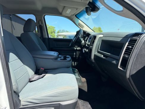 Used 2014 RAM 2500 Tradesman w/ Chrome Appearance Group RWD image 25