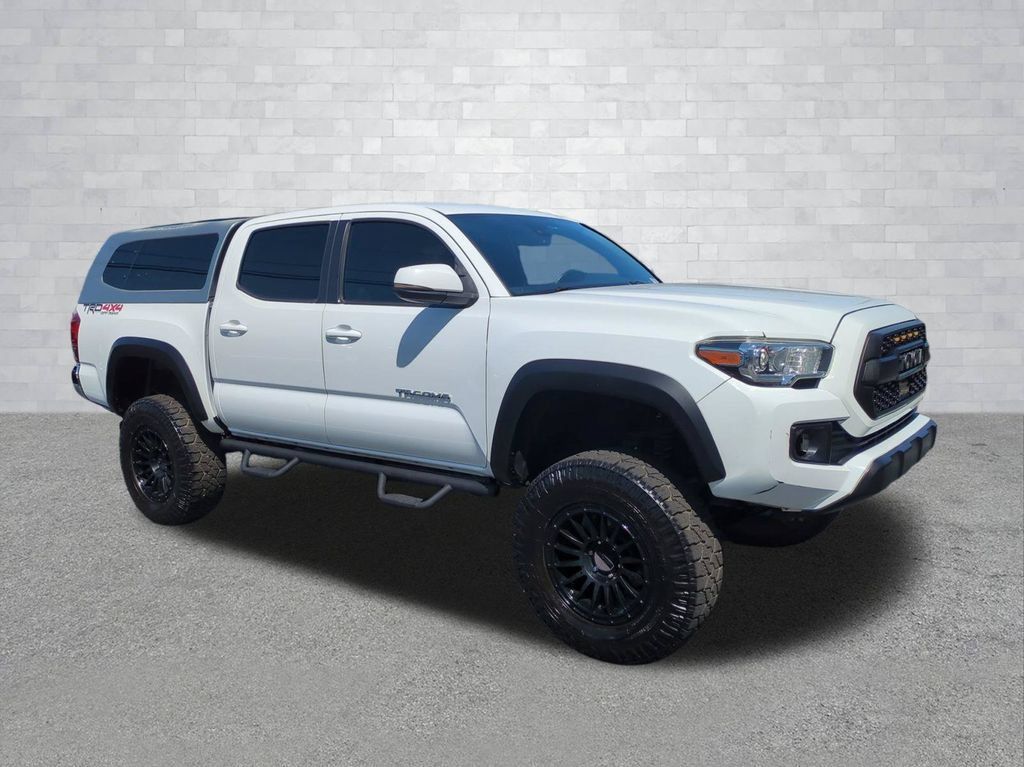 Used 2019 Toyota Tacoma TRD Off-Road AWD/4WD image 2