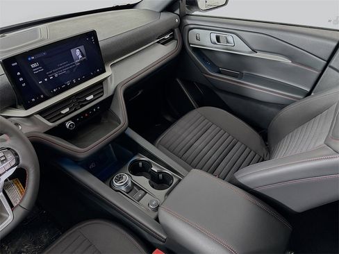 New 2026 Ford Explorer ST-Line w/ ST-Line Street Pack image 25