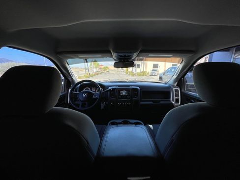 Used 2016 RAM 2500 Tradesman w/ Chrome Appearance Group image 13