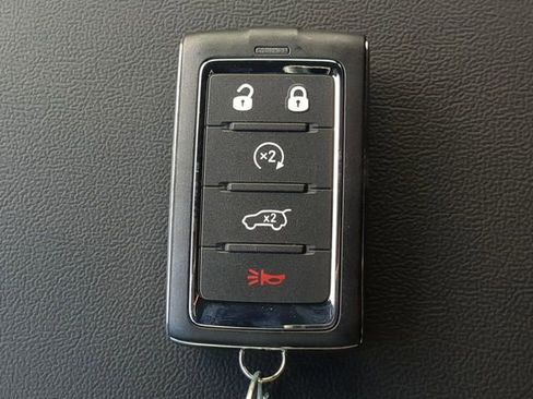 New 2025 Jeep Grand Cherokee Limited w/ Black Appearance Package image 38