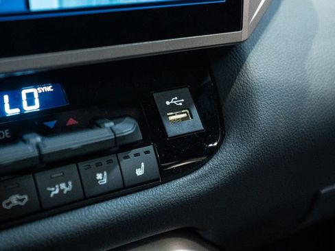 New 2026 Toyota Tundra Limited AWD/4WD image 30