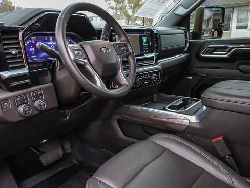 Used 2024 Chevrolet Silverado 2500 LTZ w/ LTZ Plus Package image 29