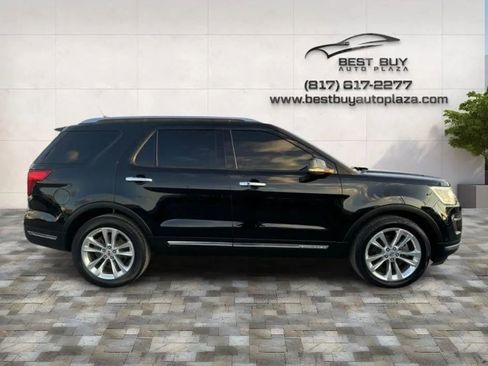 Used 2018 Ford Explorer Limited w/ Equipment Group 301A image 8