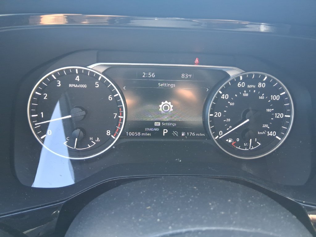Used 2025 Nissan Pathfinder SL FWD image 16