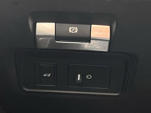 Used 2022 Land Rover Range Rover Evoque R-Dynamic S image 20