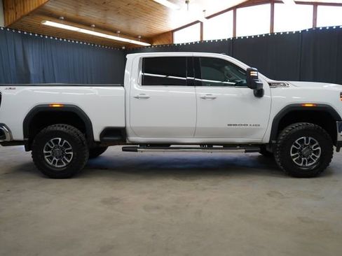 Used 2021 GMC Sierra 2500 SLE w/ SLE Value Package; AWD/4WD image 8