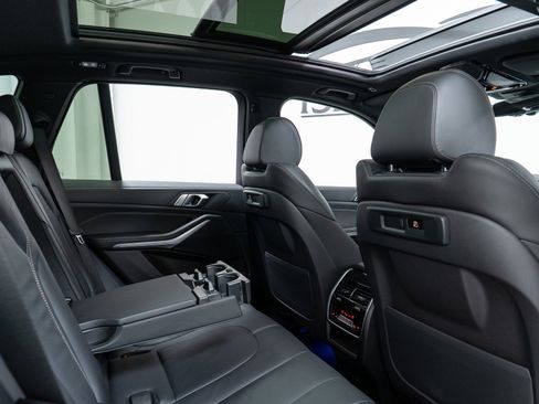 Certified 2022 BMW X5 xDrive40i w/ M Sport Package image 23