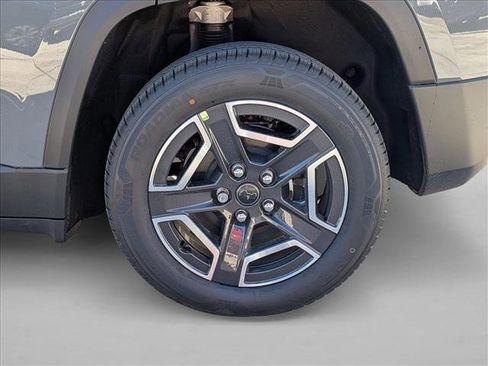 New 2026 Jeep Cherokee Laredo AWD/4WD image 10