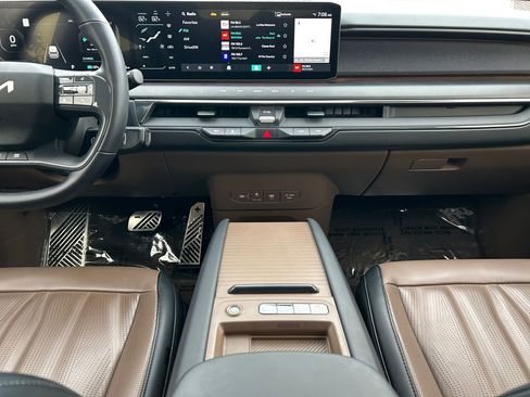 Used 2024 Kia EV9 GT-Line image 12