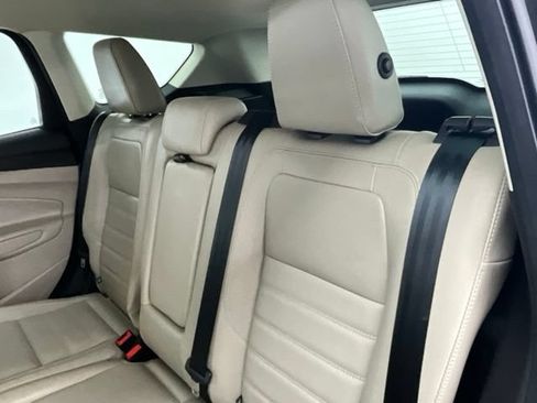 Used 2019 Ford Escape Titanium FWD image 7