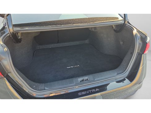 Used 2022 Nissan Sentra SV FWD image 13