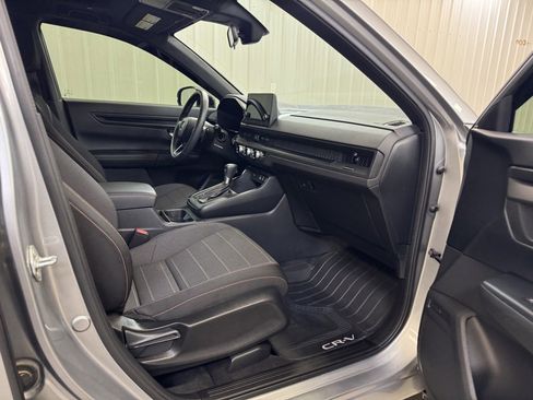 Used 2024 Honda CR-V Sport image 25