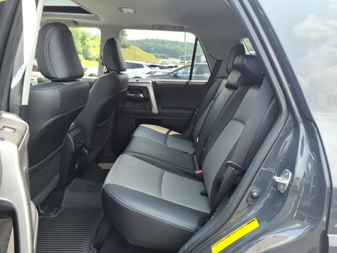 Used 2024 Toyota 4Runner SR5 Premium w/ Moonroof Package AWD/4WD image 15