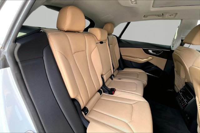 Used 2021 Audi Q8 Premium Plus w/ Premium Plus Package AWD/4WD image 29