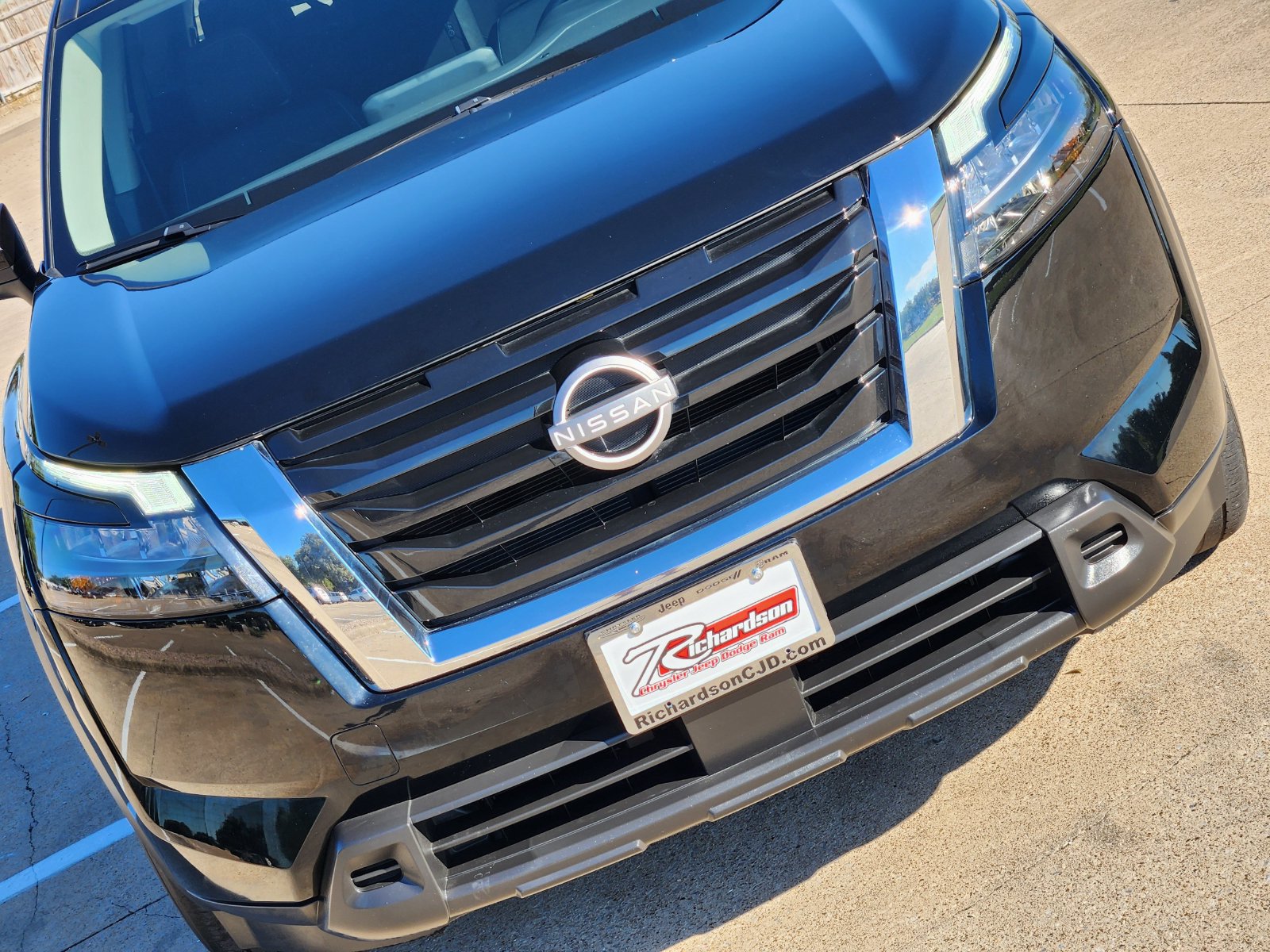 Used 2024 Nissan Pathfinder S FWD image 14