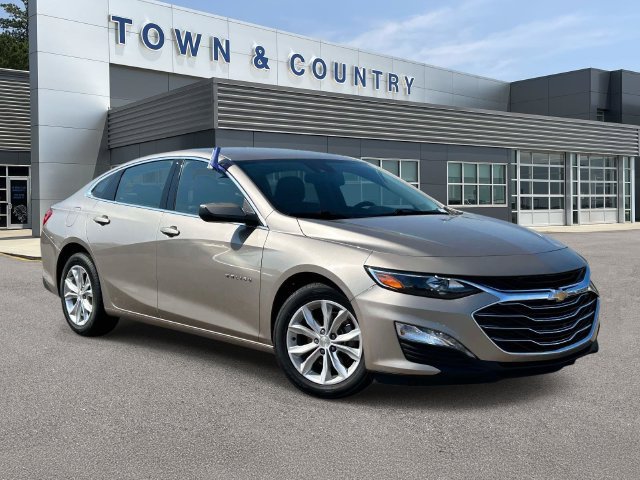 Used 2025 Chevrolet Malibu LT FWD image 1