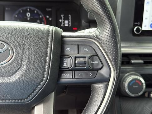 Certified 2025 Toyota 4Runner SR5 AWD/4WD image 13