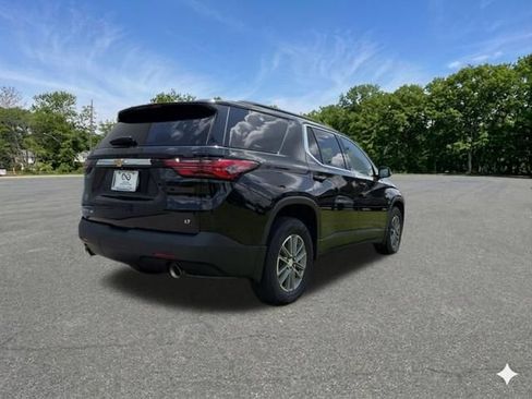 Used 2023 Chevrolet Traverse LT w/ LPO, Floor Liner Package AWD/4WD image 9