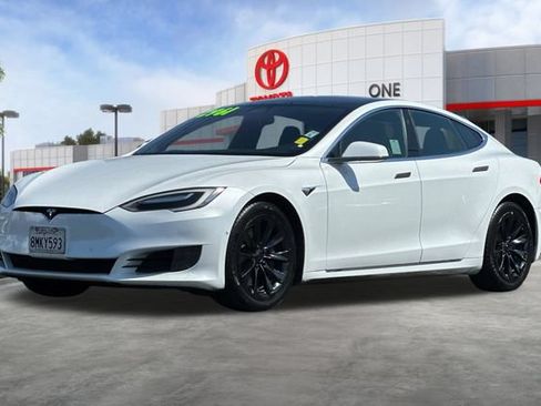 Used 2017 Tesla Model S 75 RWD image 9