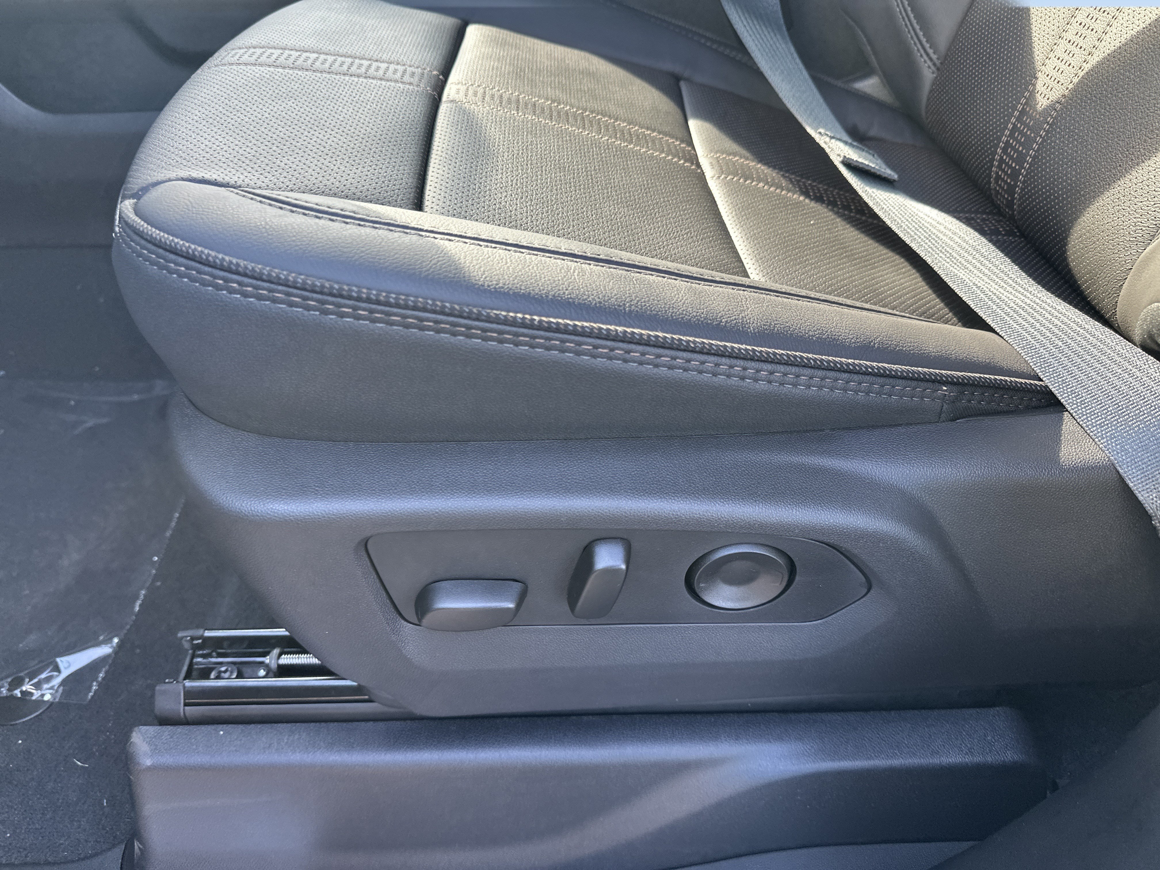 New 2026 Chevrolet Silverado 2500 High Country w/ High Country Premium Package AWD/4WD image 10