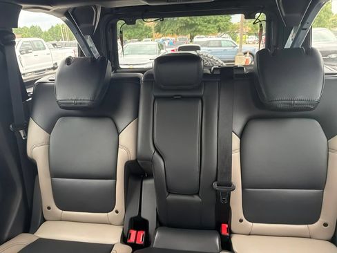 Used 2023 Ford Bronco Wildtrak AWD/4WD image 14