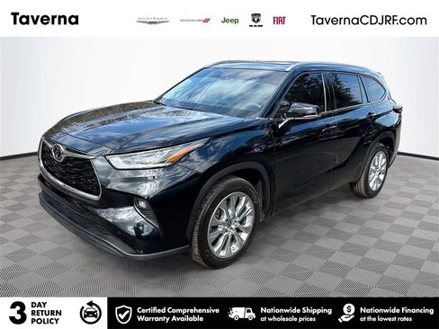 Used 2023 Toyota Highlander XLE image 1