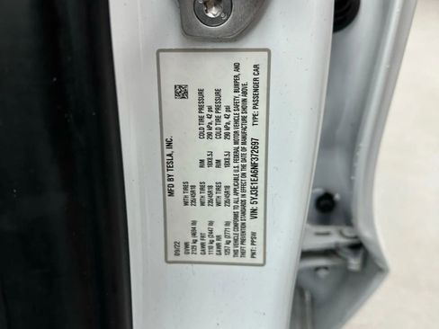 Used 2022 Tesla Model 3 image 45
