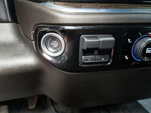 Used 2024 Chevrolet Silverado 2500 LT w/ Convenience Package image 22