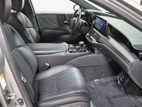 Used 2021 Lexus LS 500 AWD w/ Luxury Package image 33