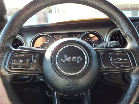Used 2021 Jeep Wrangler Sport image 23