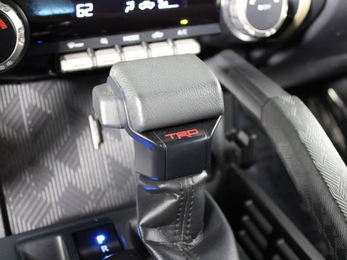 Used 2024 Toyota Tacoma TRD Sport RWD image 16