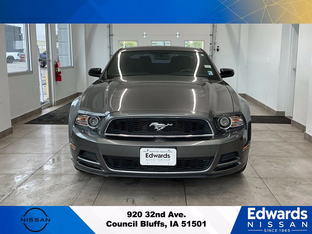 Used 2013 Ford Mustang Coupe w/ V6 Performance Pkg RWD image 2