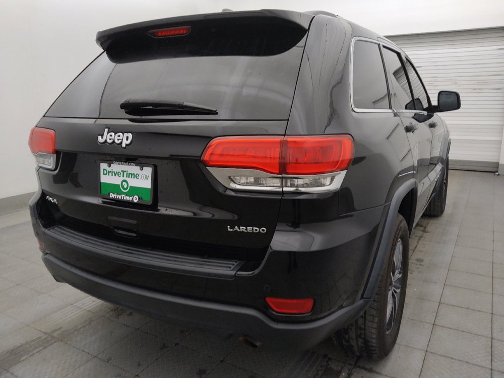 Used 2019 Jeep Grand Cherokee Laredo w/ Laredo X Package RWD image 9