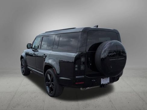 New 2026 Land Rover Defender 130 X-Dynamic SE AWD/4WD image 4