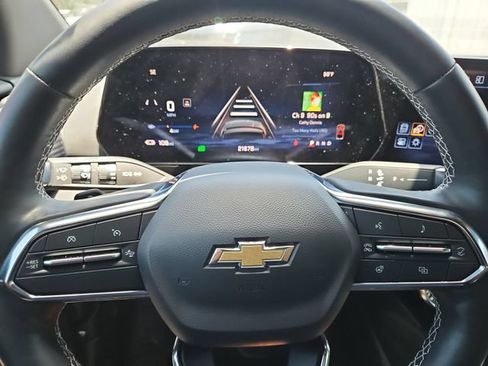 Certified 2024 Chevrolet Blazer EV LT AWD/4WD image 12