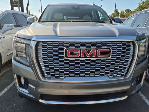 Used 2023 GMC Yukon Denali AWD/4WD image 15