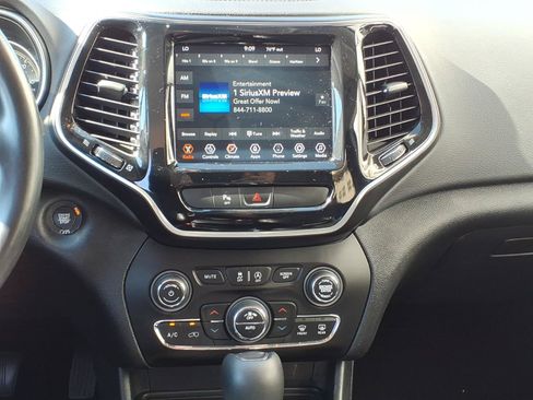 Used 2020 Jeep Cherokee Limited AWD/4WD image 12