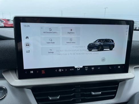 New 2026 Ford Explorer Active w/ Active Comfort Package image 18