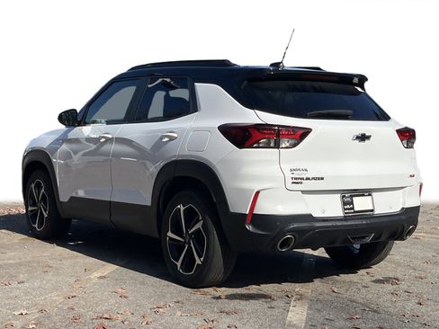 Used 2023 Chevrolet TrailBlazer RS w/ Sun and Liftgate Package image 25