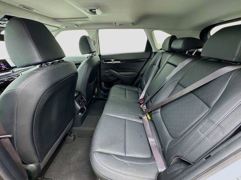 Used 2023 Kia Seltos EX image 16