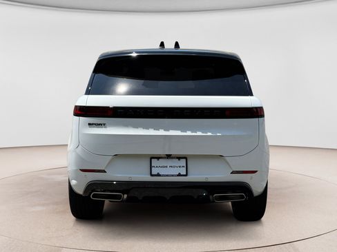 New 2026 Land Rover Range Rover Sport Dynamic SE AWD/4WD image 4