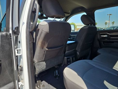 Used 2024 RAM 2500 Big Horn AWD/4WD image 16